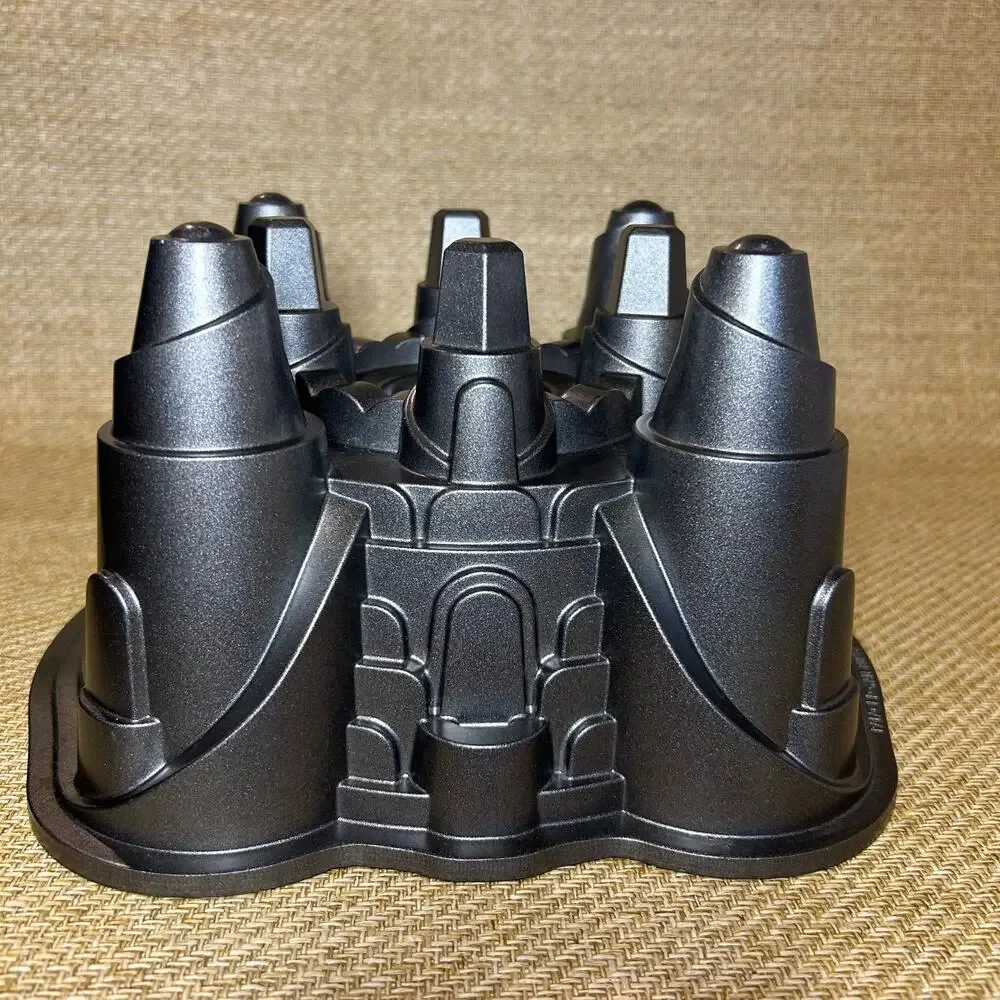 Nordic Ware Palace Royal Bundt Pan Cast Aluminum Architectural Mold